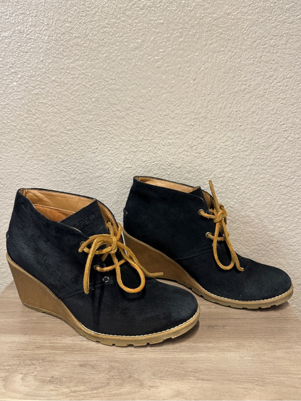 Sperry Stella Prow Black Suede Wedge Ankle Booties Lace Up Shoes Size 8.5M